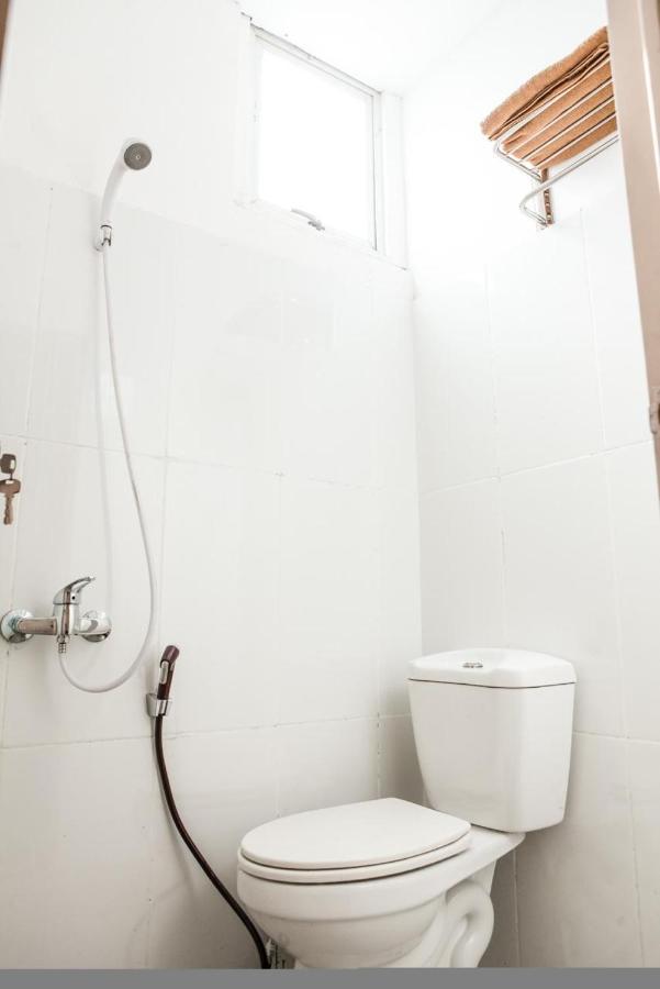 Comfy Homestay ジョグジャカルタ エクステリア 写真